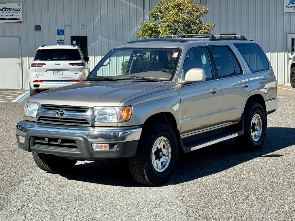 2001 Toyota 4Runner SR5's photo