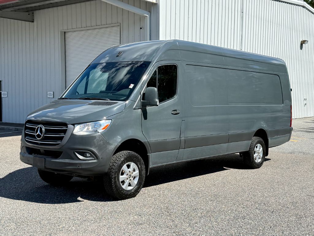 2019 Mercedes-Benz Sprinter Crew Van