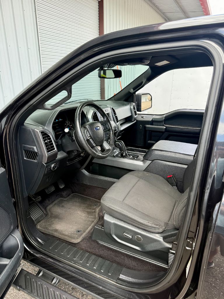 2015 Ford F-150 XLT - Photo 25