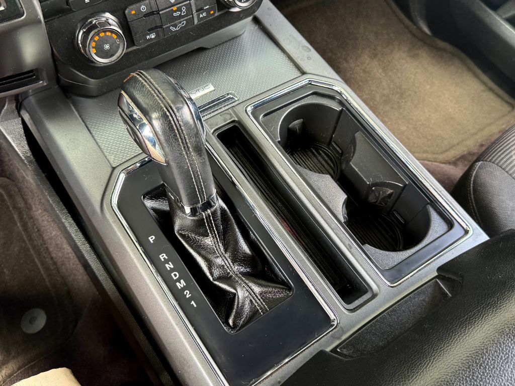 2015 Ford F-150 XLT - Photo 32