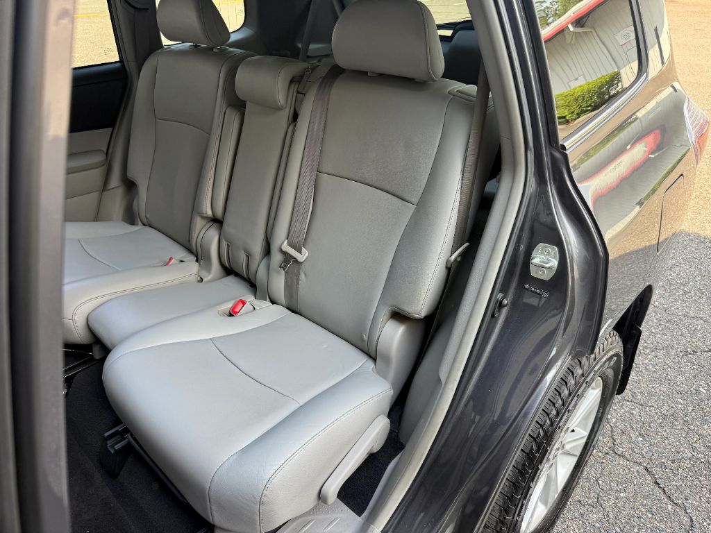 2013 Toyota Highlander Base - Photo 38