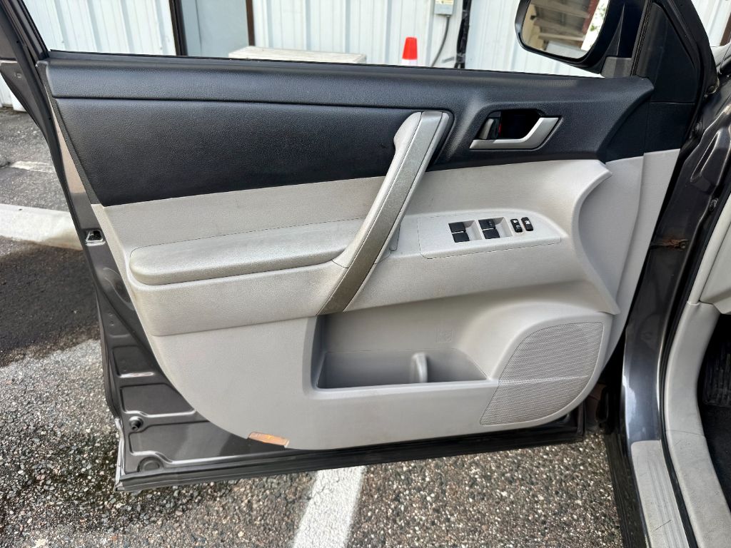 2013 Toyota Highlander Base - Photo 30
