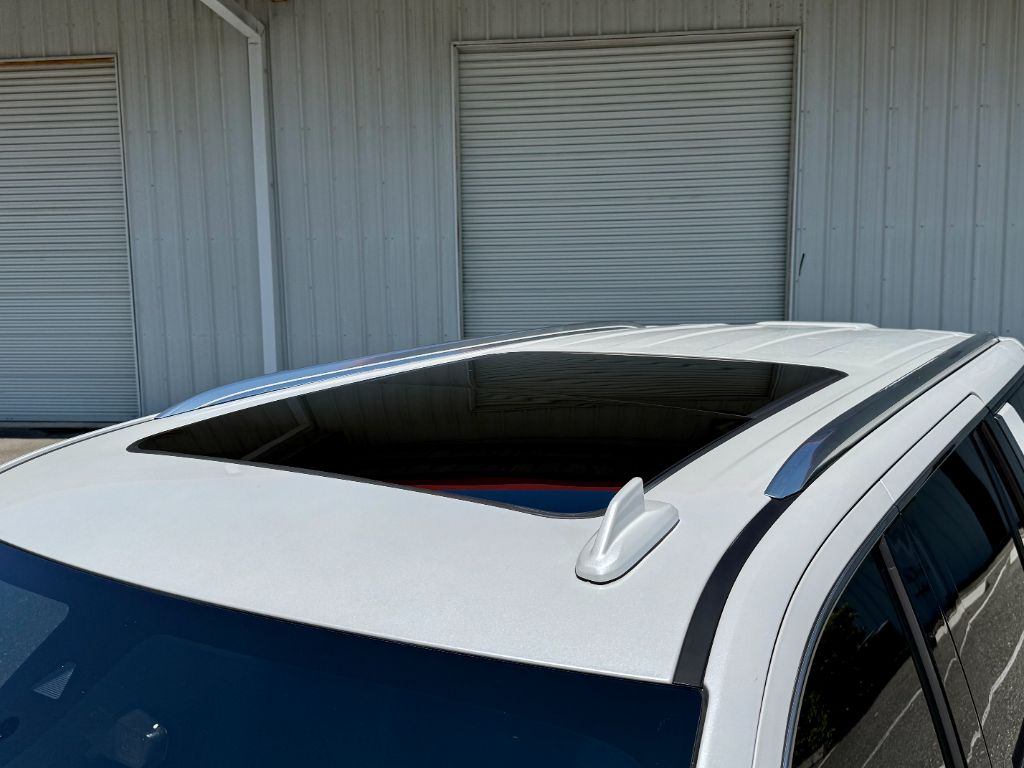 2021 GMC Yukon Denali - Photo 18