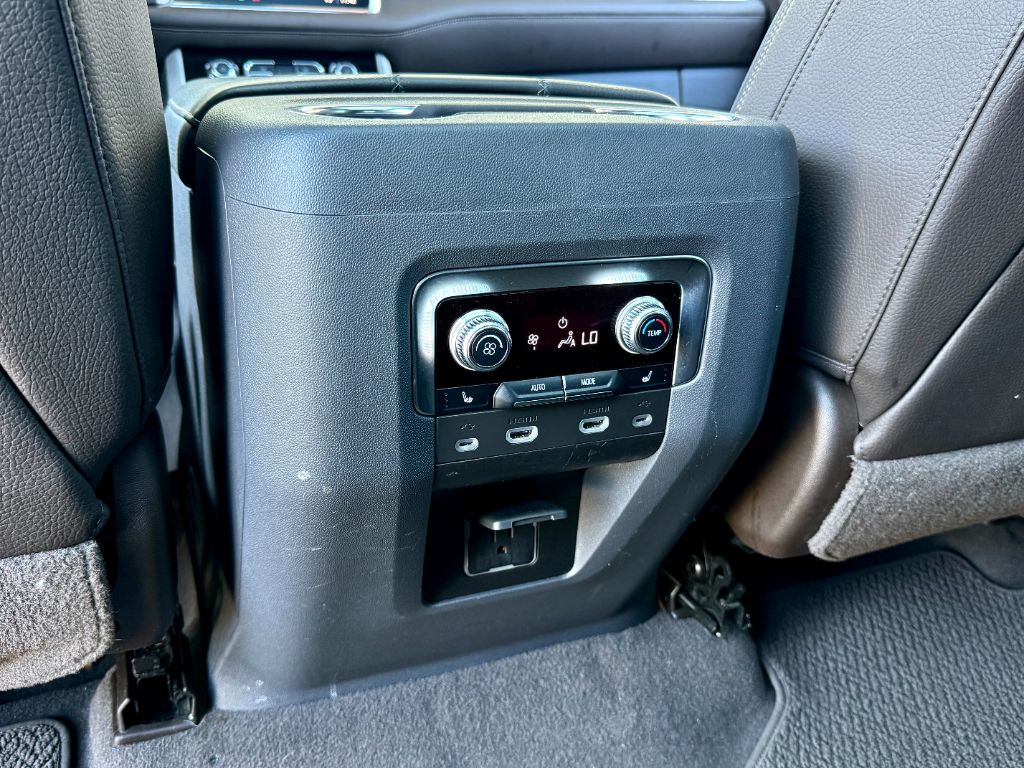 2021 GMC Yukon Denali - Photo 37