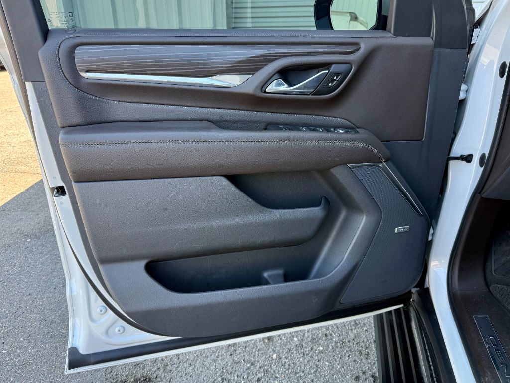2021 GMC Yukon Denali - Photo 26