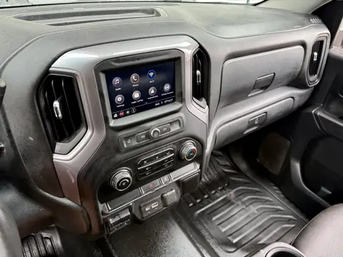 2021 Chevrolet Silverado 3500 Chassis Cab 31