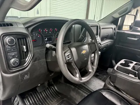 2021 Chevrolet Silverado 3500 Chassis Cab 25