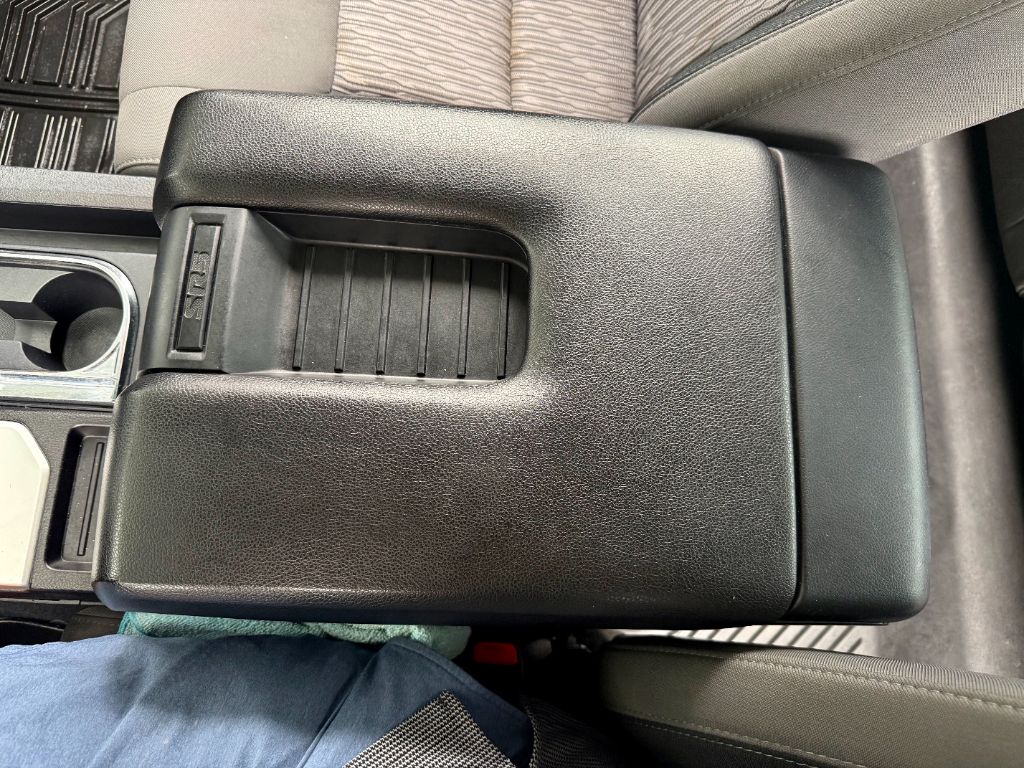 2018 Toyota Tundra SR5 - Photo 37