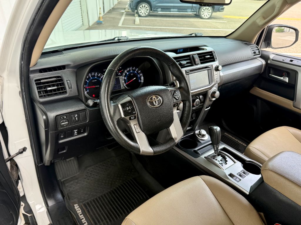 2019 Toyota 4Runner SR5 Premium - Photo 28
