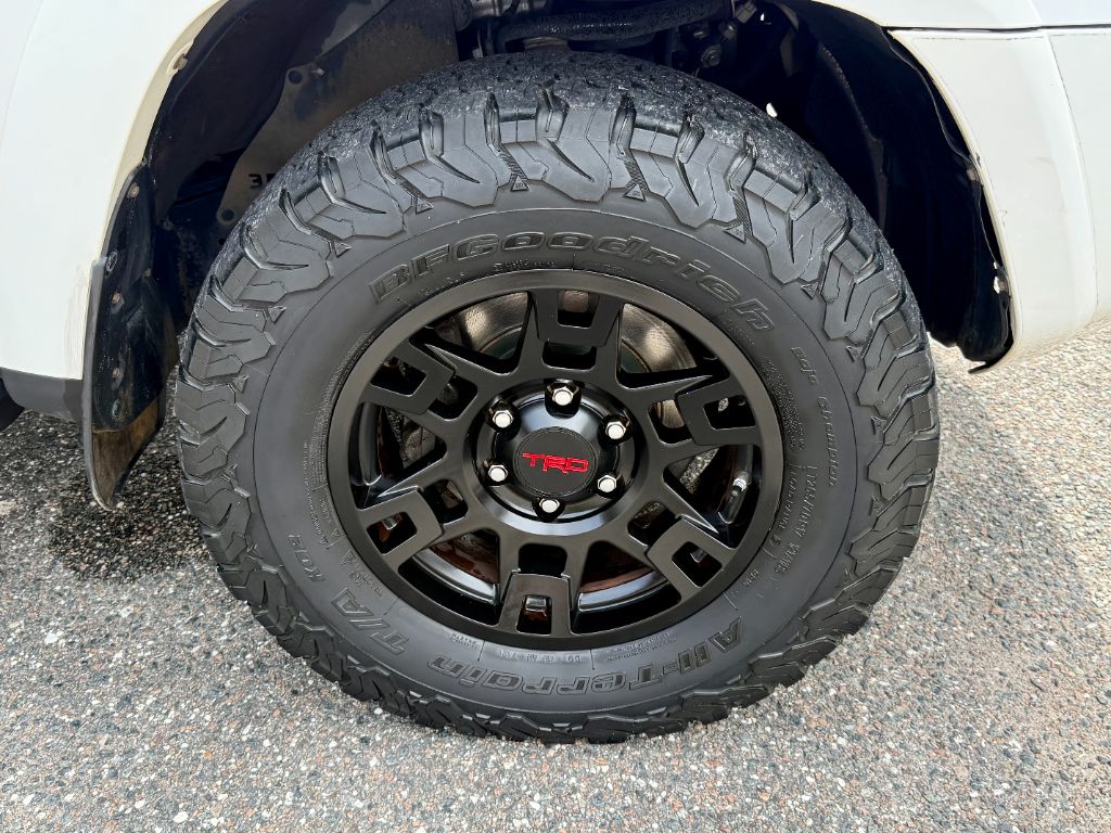 2019 Toyota 4Runner SR5 Premium - Photo 23